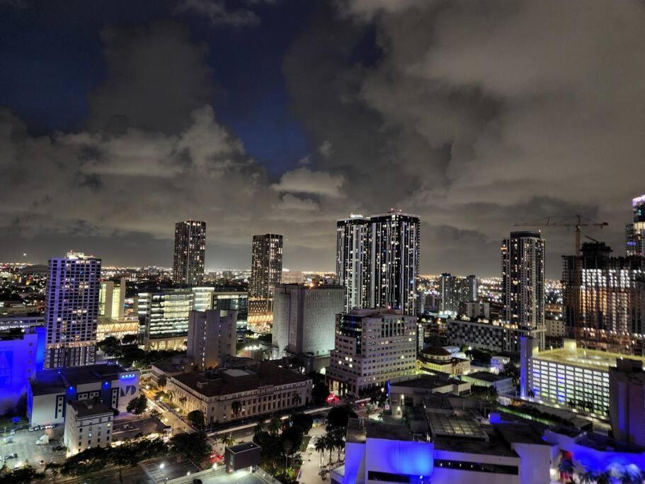 Amazing Condo In Downtown Miami/Brickell W/Parking Екстериор снимка