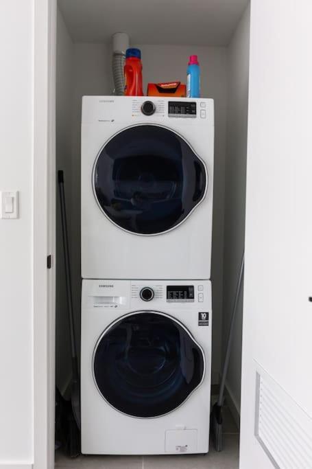 Amazing Condo In Downtown Miami/Brickell W/Parking Екстериор снимка
