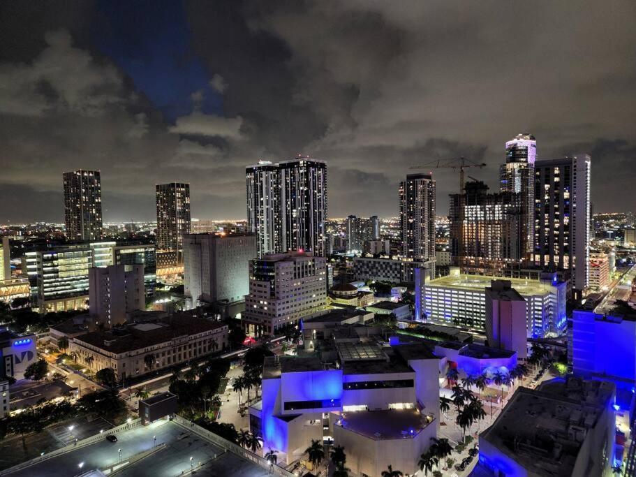 Amazing Condo In Downtown Miami/Brickell W/Parking Екстериор снимка